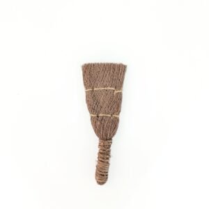 Brosse en fibres végétales